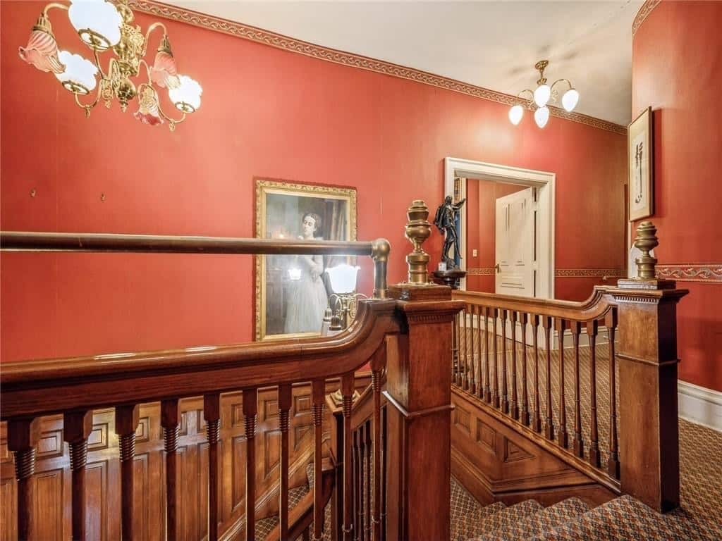 1894 Victorian For Sale In Dubuque Iowa