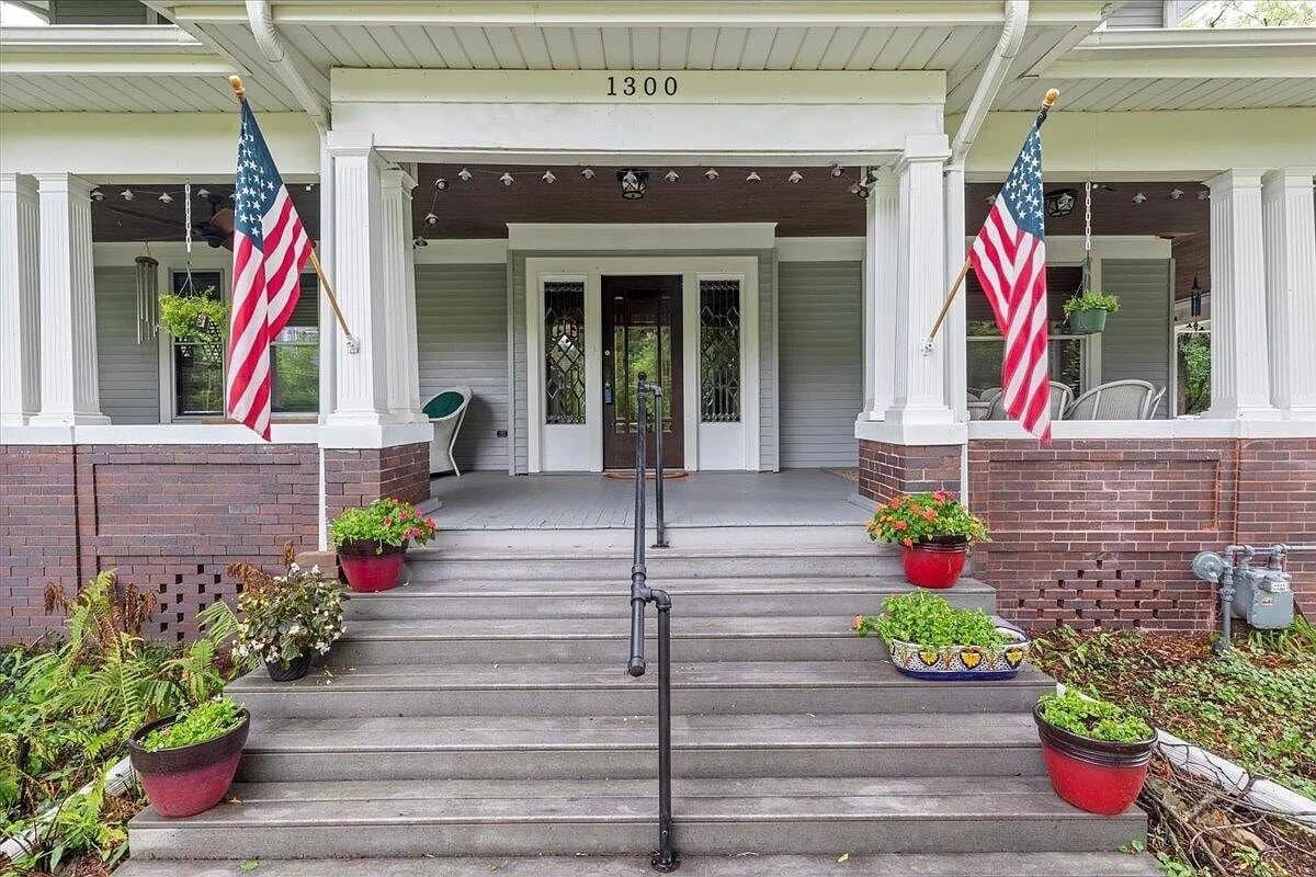 1912 Historic House For Sale In Council Bluffs Iowa