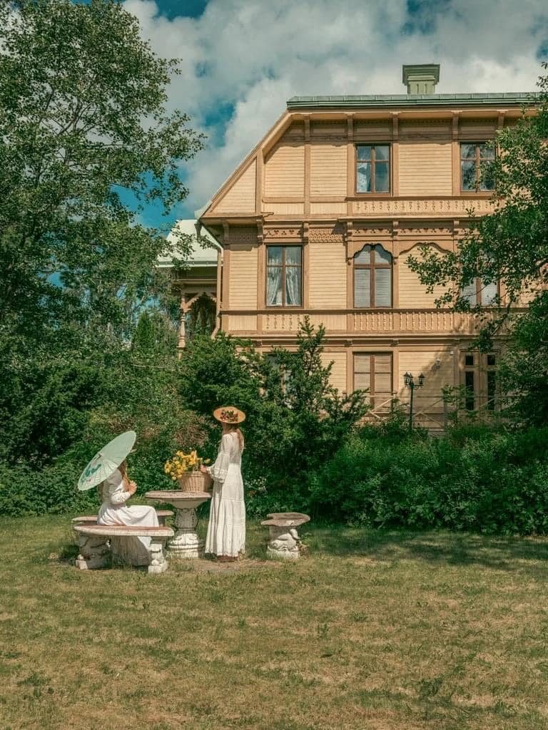 1896 Mansion For Sale In Hudiksvall Sweden