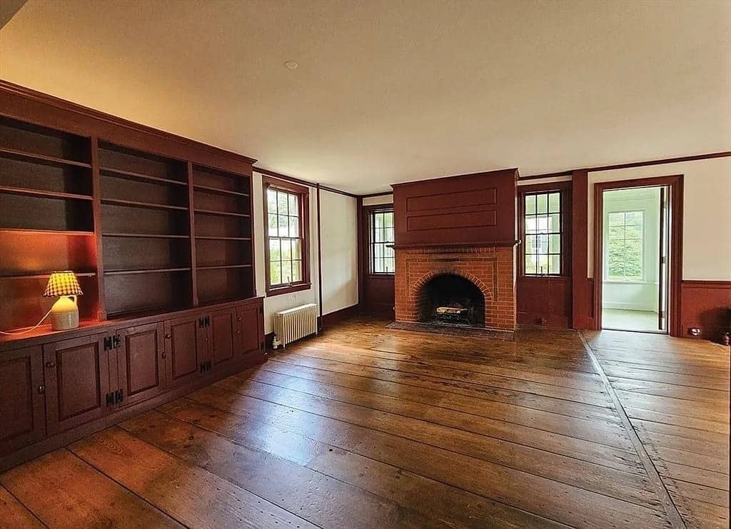 1808 Colonial For Sale In Brookfield Massachusetts