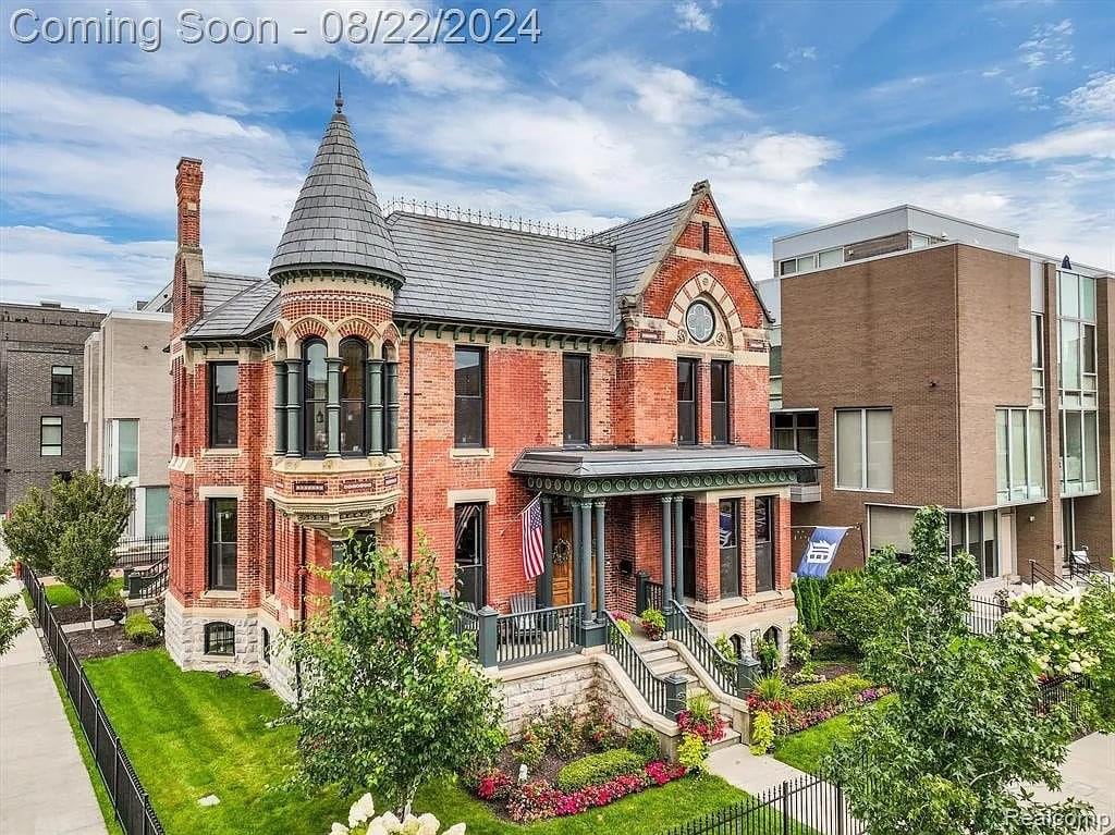 1878 Victorian For Sale In Detroit Michigan