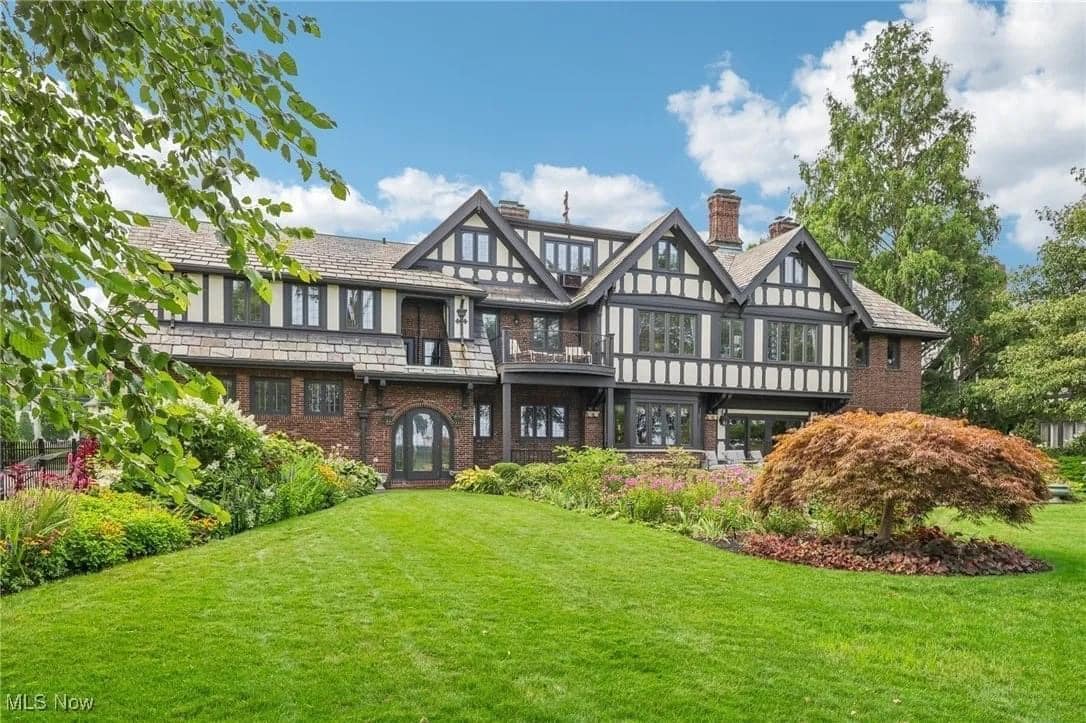 1926 Tudor Revival For Sale In Lakewood Ohio