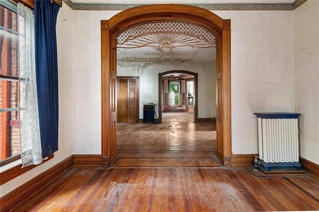 1880 Victorian For Sale In Bangor Pennsylvania