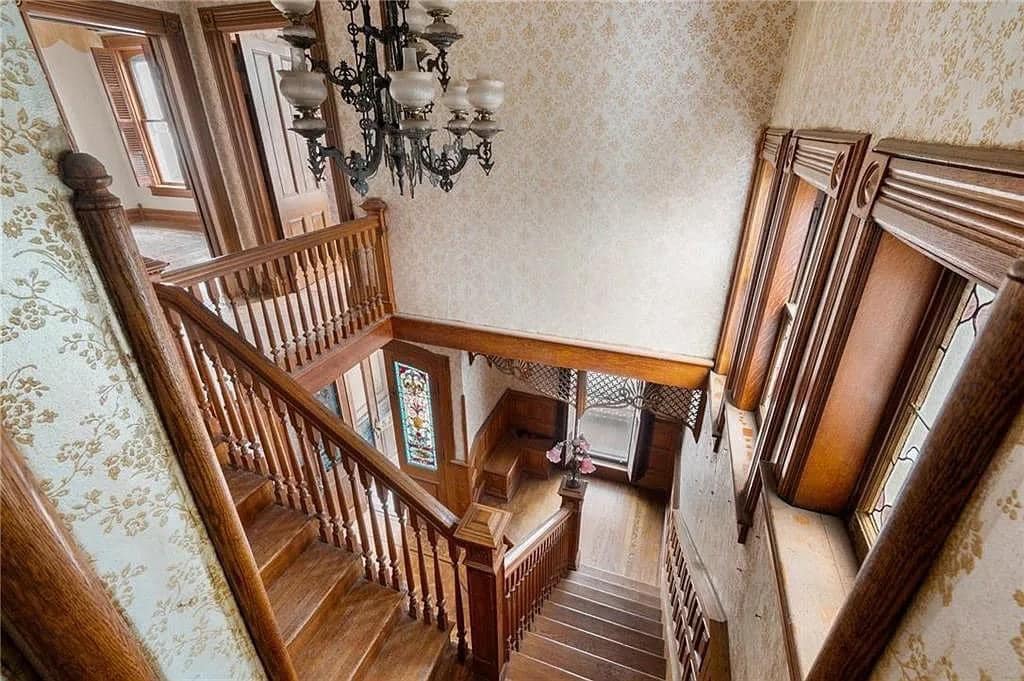 1880 Victorian For Sale In Bangor Pennsylvania