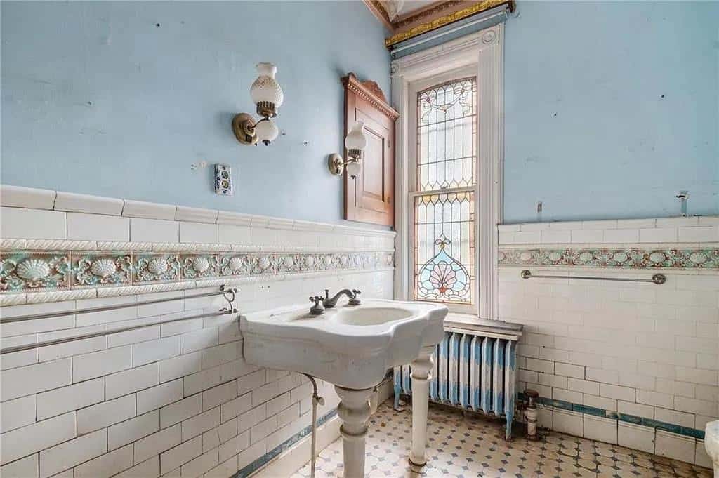 1880 Victorian For Sale In Bangor Pennsylvania