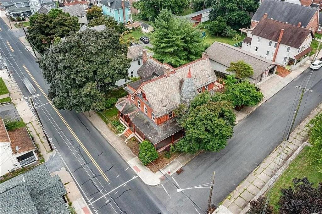 1880 Victorian For Sale In Bangor Pennsylvania