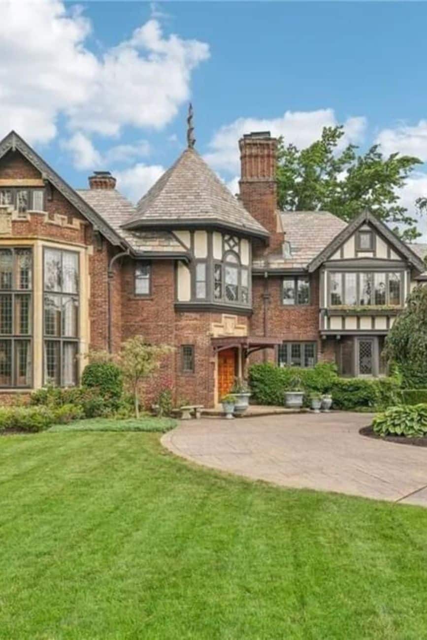 1926 Tudor Revival For Sale In Lakewood Ohio