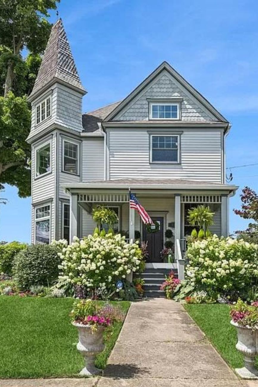 1885 Victorian For Sale In Palatine Illinois