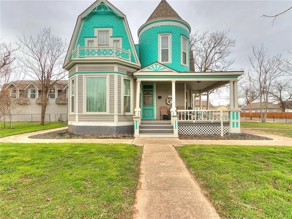 1920 Historic House For Sale In El Reno Oklahoma