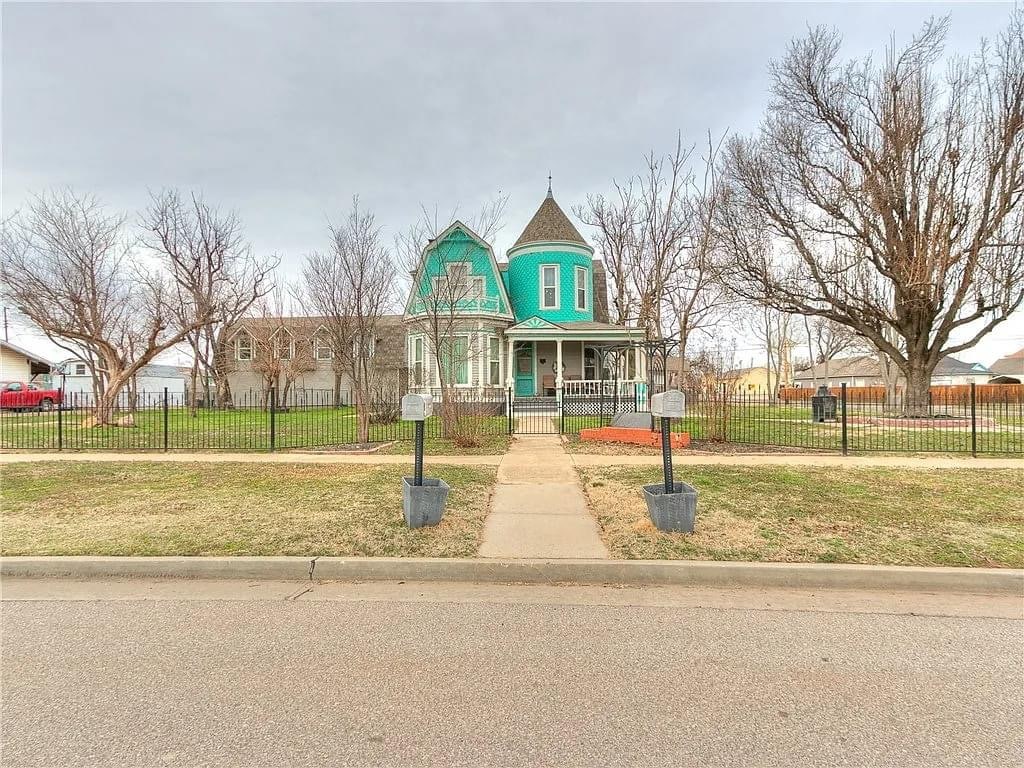 1920 Historic House For Sale In El Reno Oklahoma