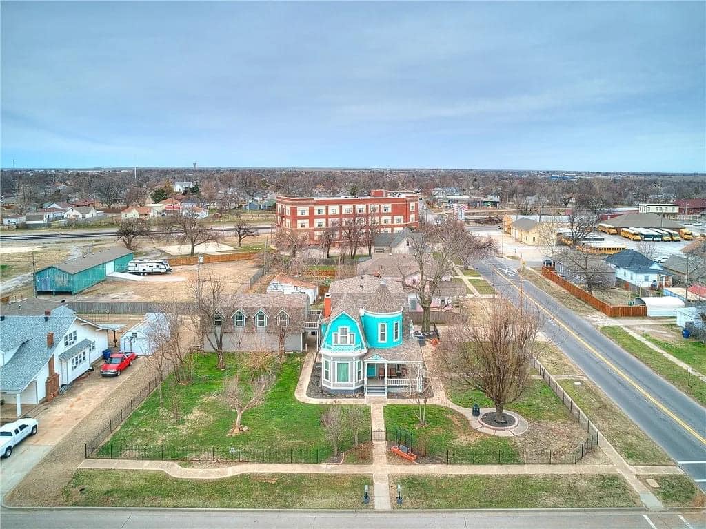 1920 Historic House For Sale In El Reno Oklahoma