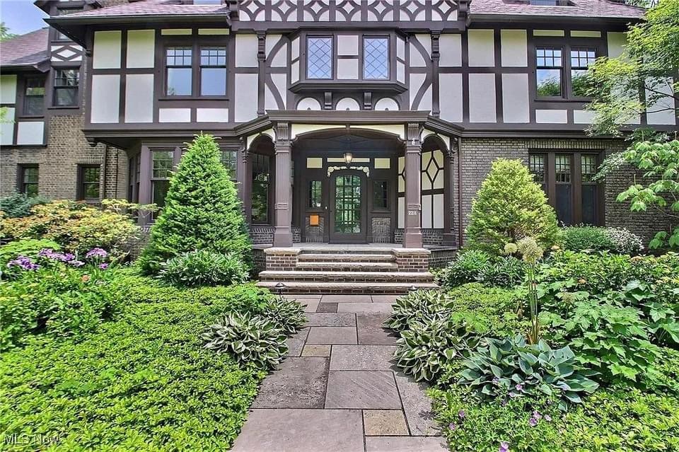 1916 Tudor Revival For Sale In Cleveland Height Ohio