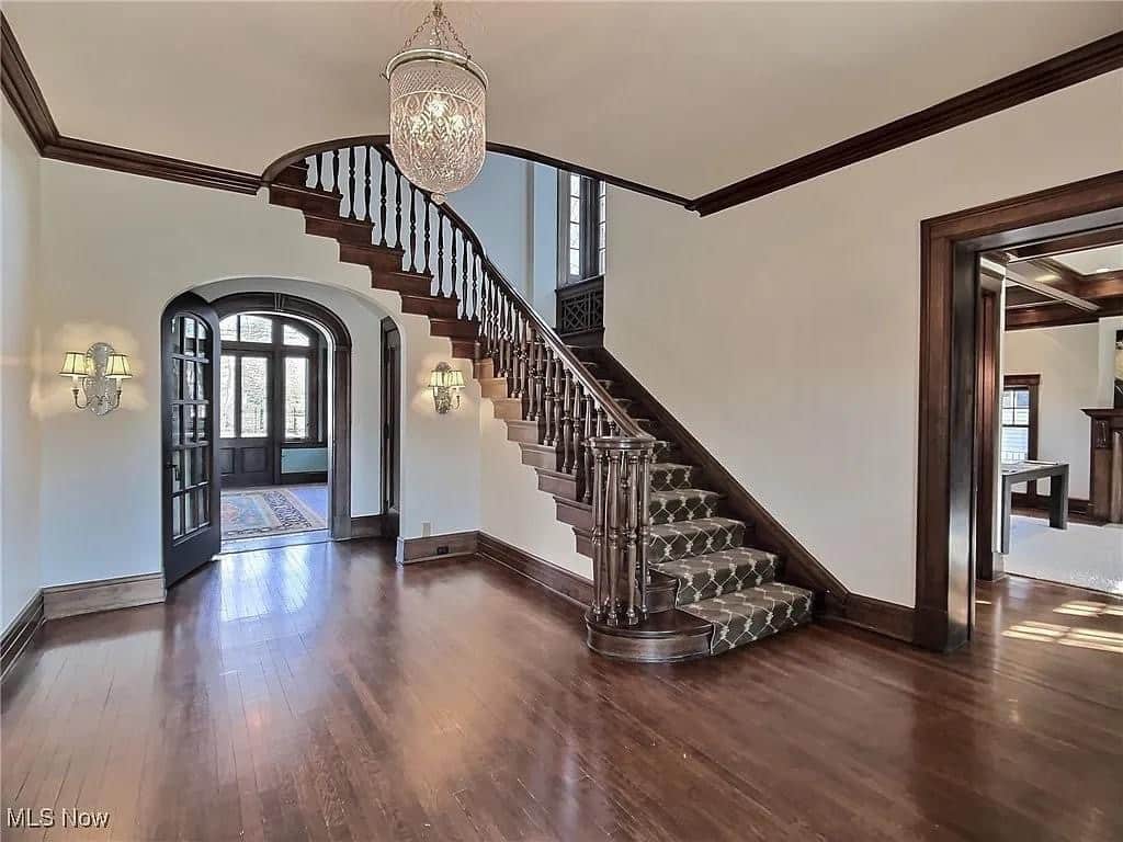 1916 Tudor Revival For Sale In Cleveland Height Ohio