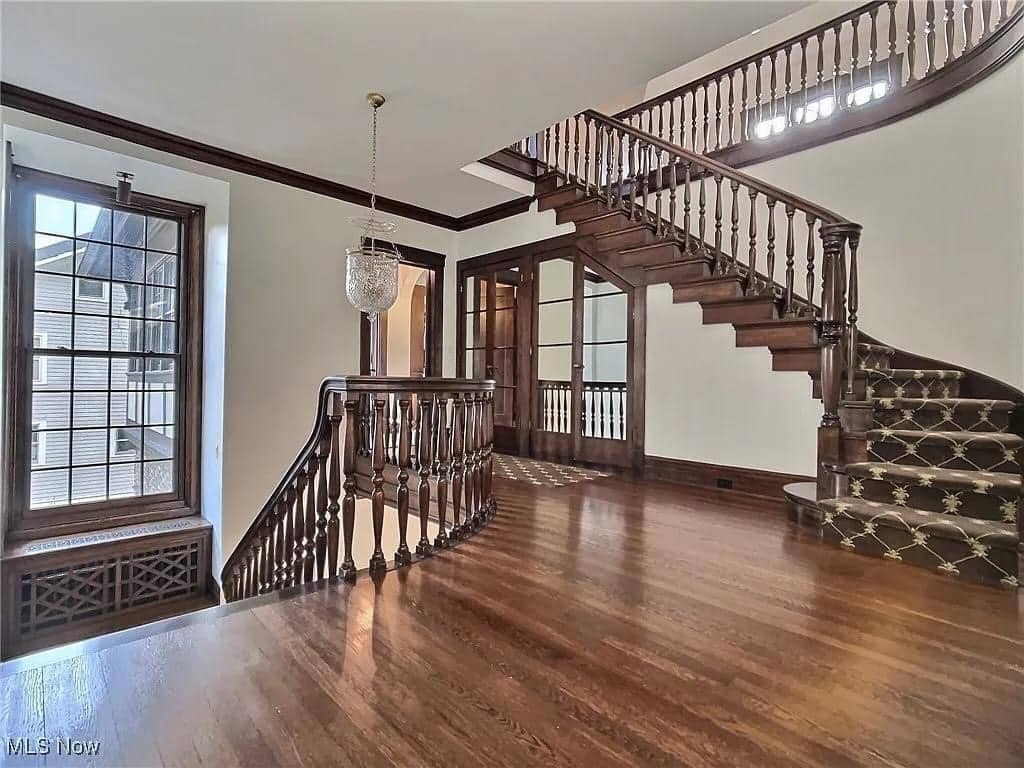 1916 Tudor Revival For Sale In Cleveland Height Ohio