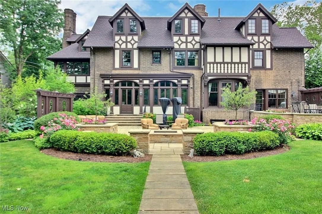 1916 Tudor Revival For Sale In Cleveland Height Ohio