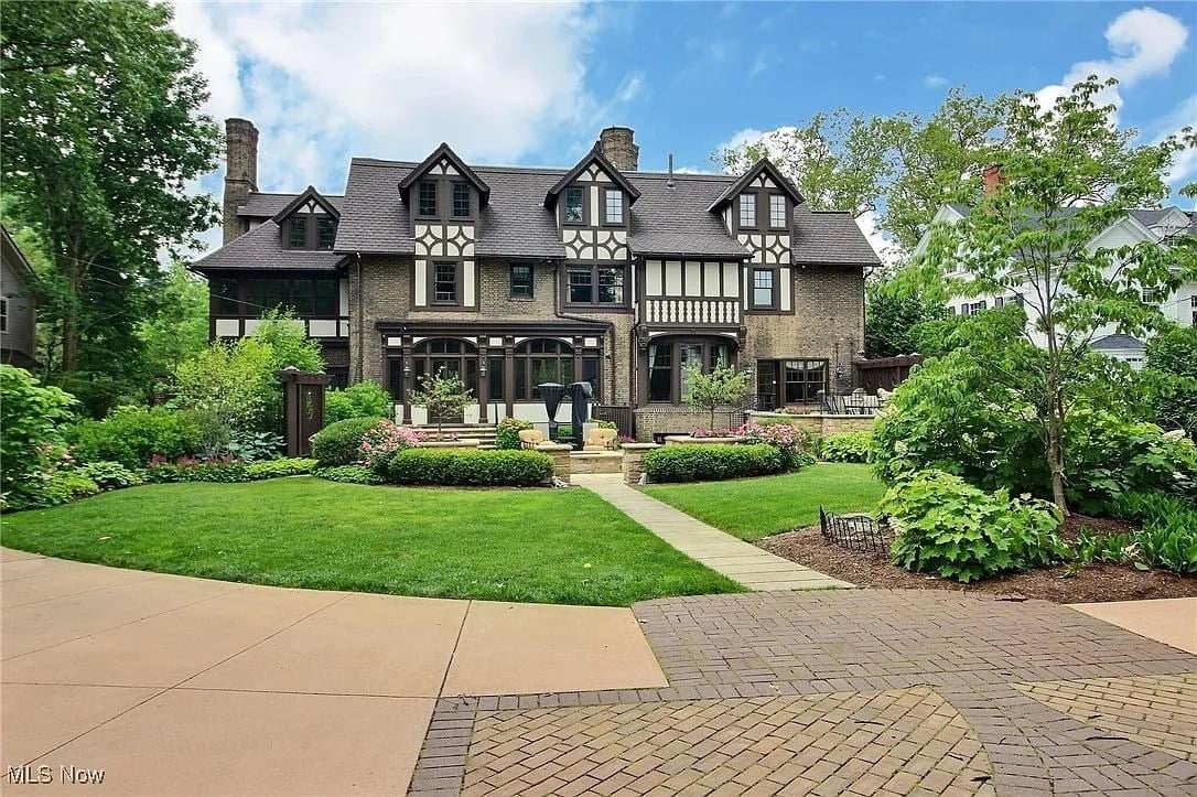 1916 Tudor Revival For Sale In Cleveland Height Ohio