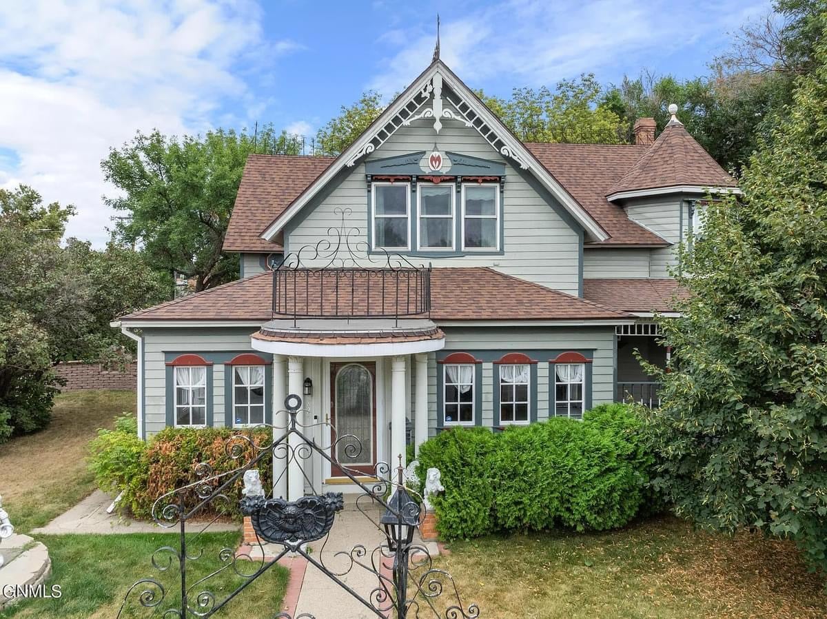 1910 Historic House For Sale In Williston North Dakota