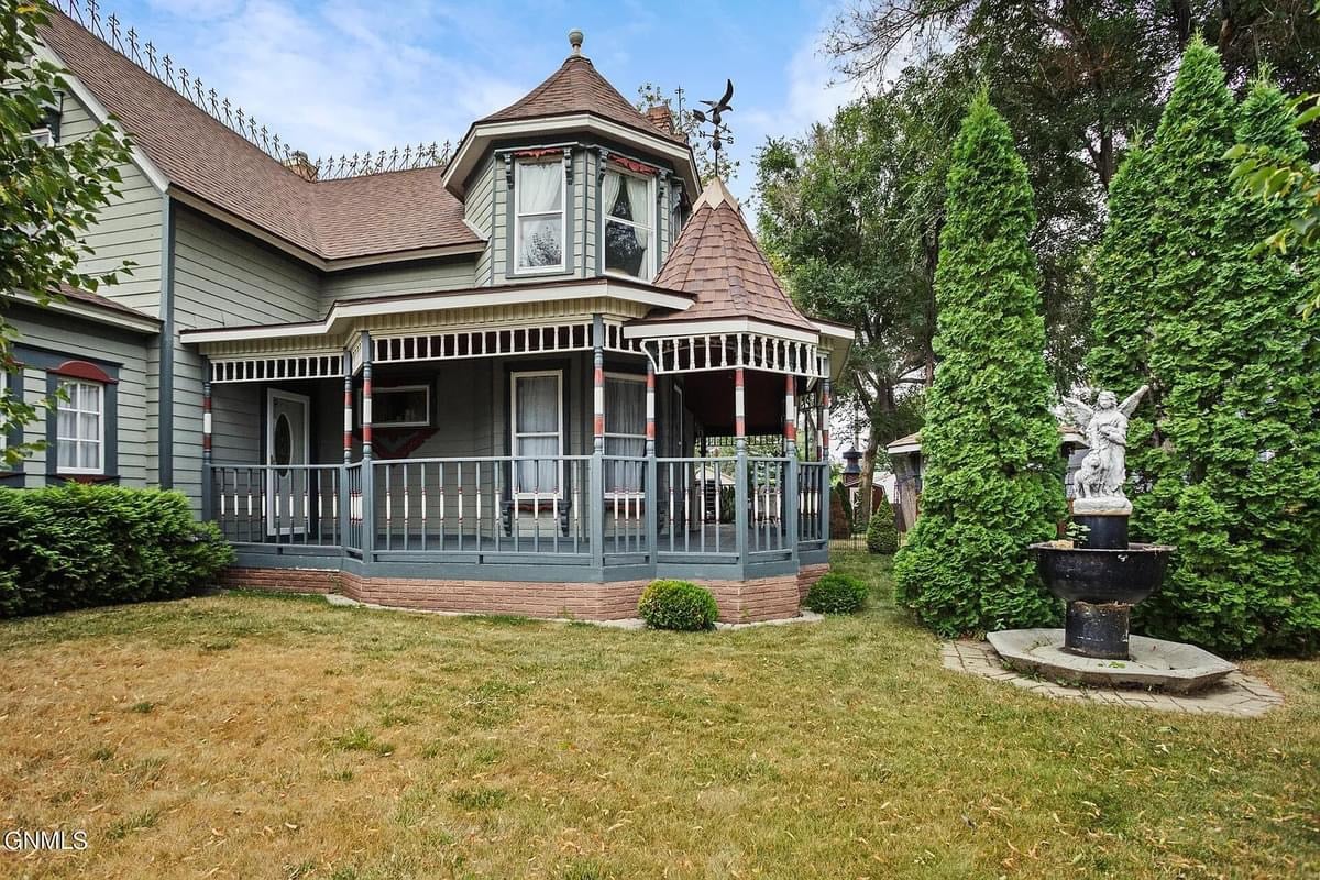 1910 Historic House For Sale In Williston North Dakota