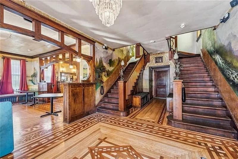 1910 Historic House For Sale In New Kensington Pennsylvania