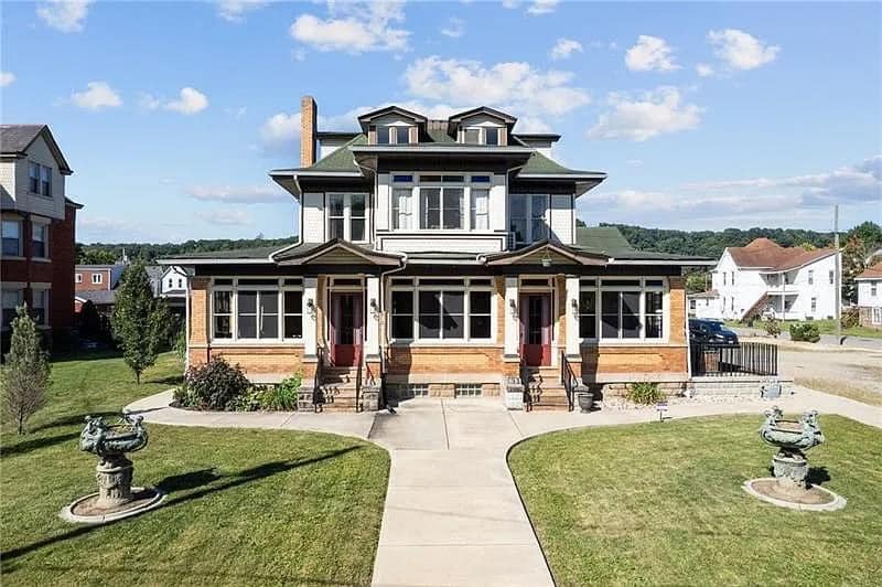 1910 Historic House For Sale In New Kensington Pennsylvania