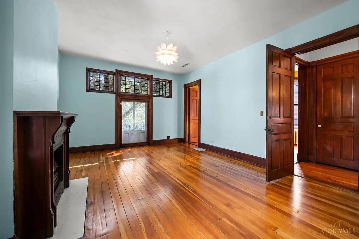 1890 Victorian For Sale In Cincinnati Ohio