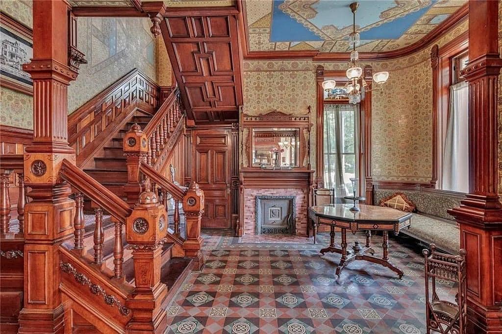 1888 Victorian For Sale In Saint Joseph Missouri