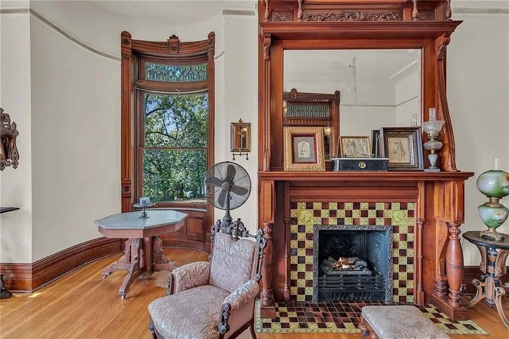 1888 Victorian For Sale In Saint Joseph Missouri