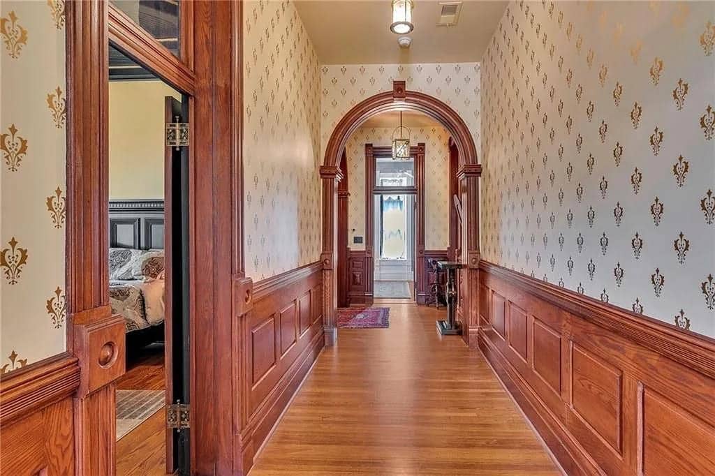 1888 Victorian For Sale In Saint Joseph Missouri