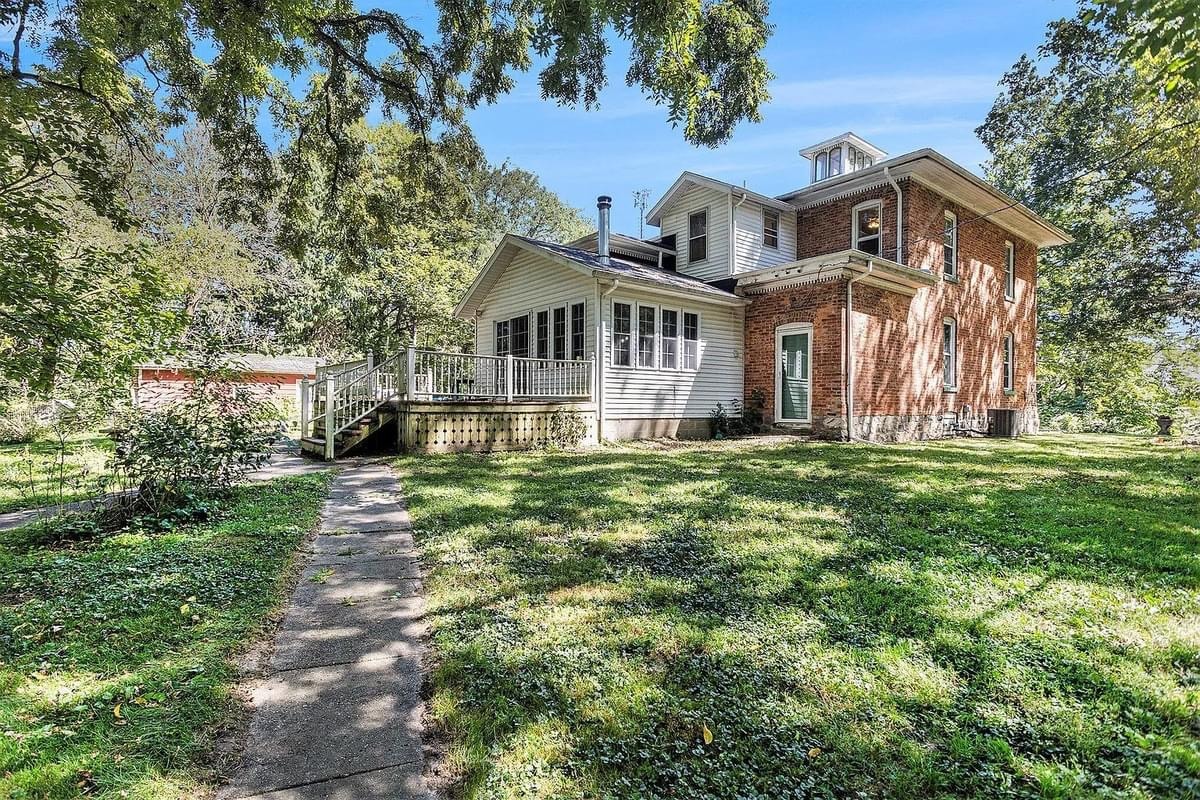 1860 Farmhouse For Sale In Tekonsha Michigan