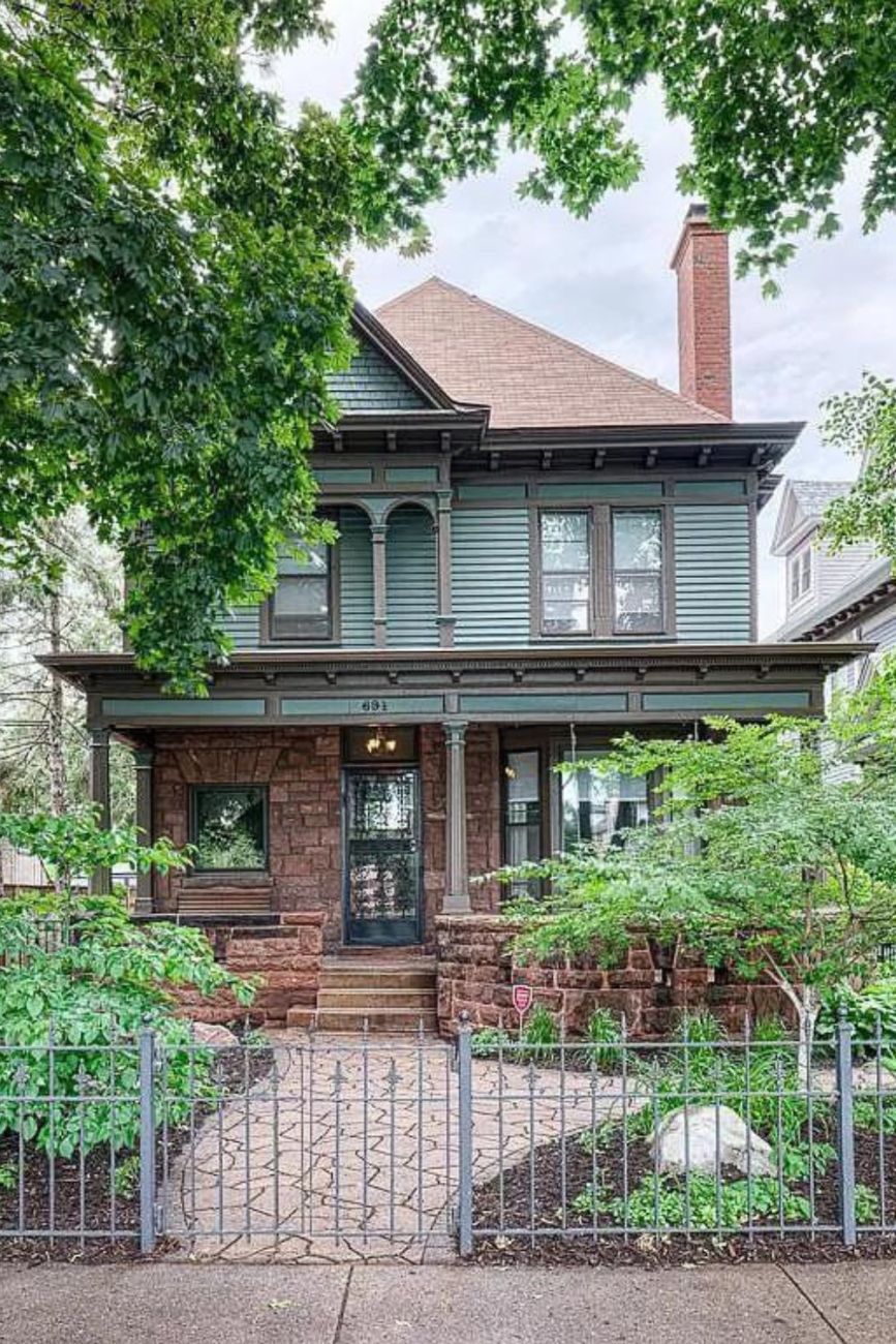 1894 Victorian For Sale In Saint Paul Minnesota