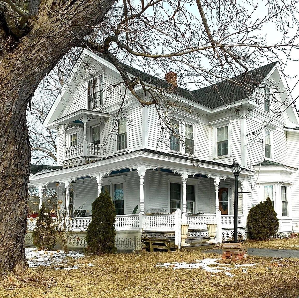 1900 Farmhouse For Sale In Howland Maine