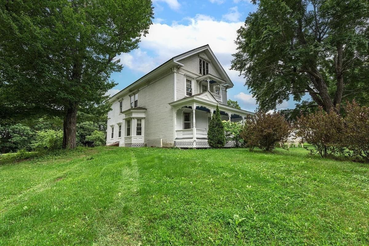 1900 Farmhouse For Sale In Howland Maine