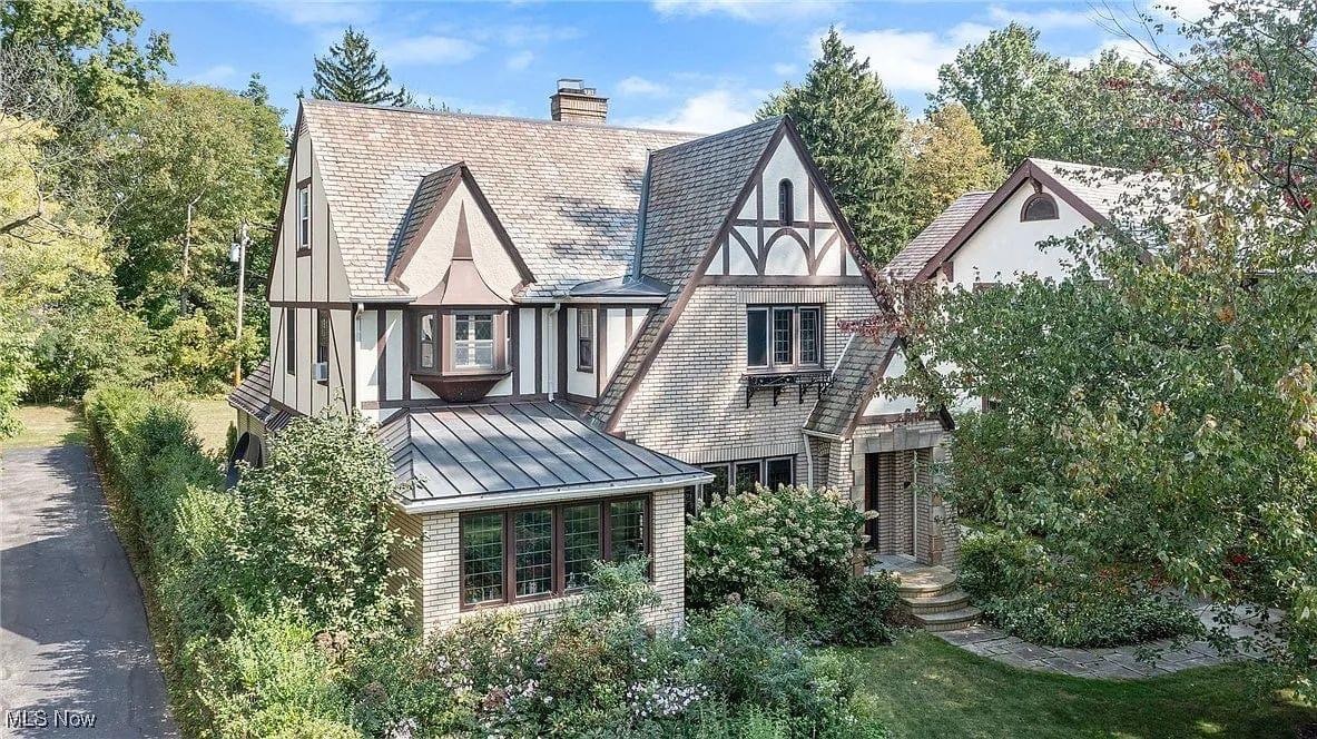 1920 Tudor Revival For Sale In Cleveland Heights Ohio