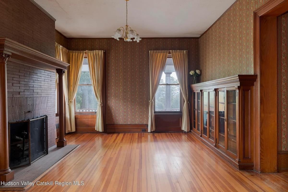 1908 Historic House For Sale In Kingston New York