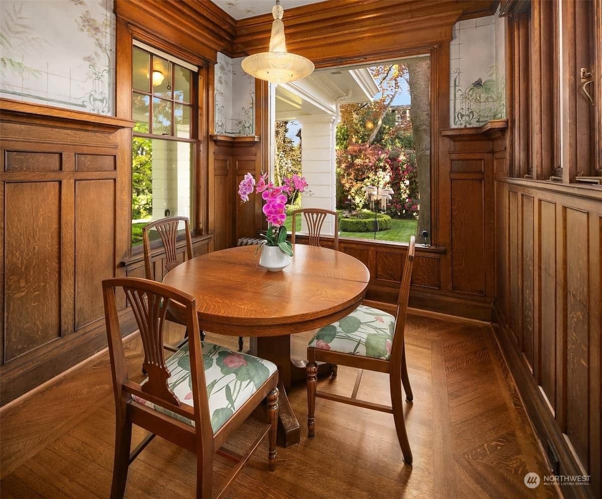 1909 Neoclassical For Sale In Seattle Washington