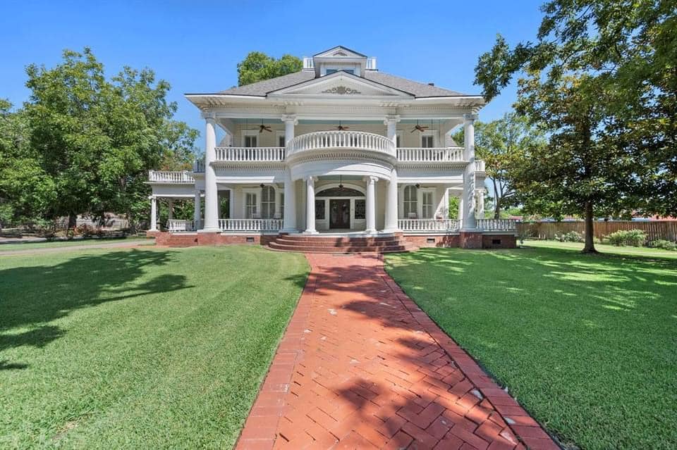 1890 Halbert House For Sale In Corsicana Texas