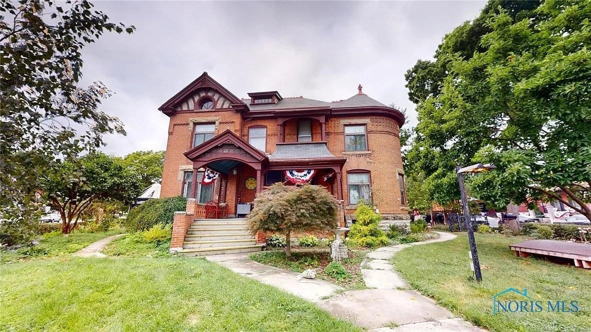 1896 Victorian For Sale In Tiffin Ohio