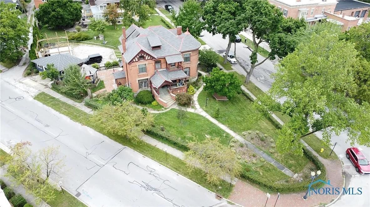 1896 Victorian For Sale In Tiffin Ohio