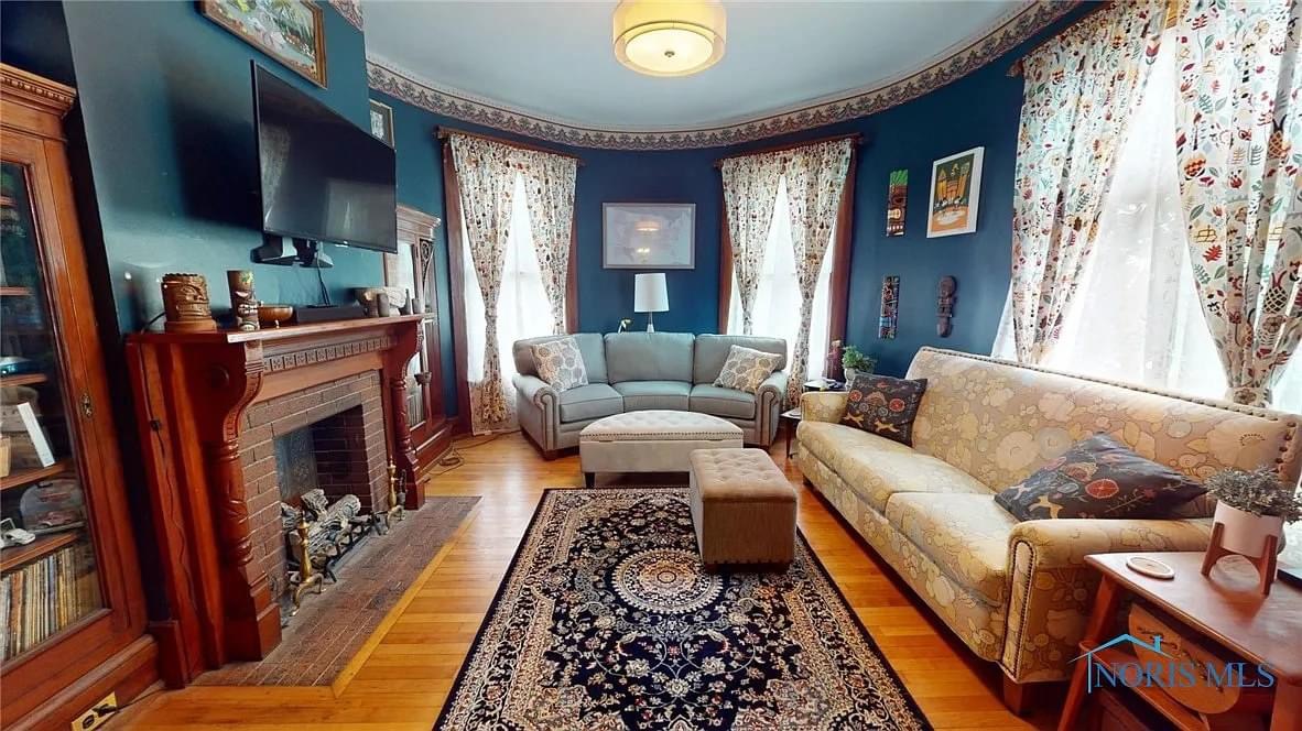 1896 Victorian For Sale In Tiffin Ohio