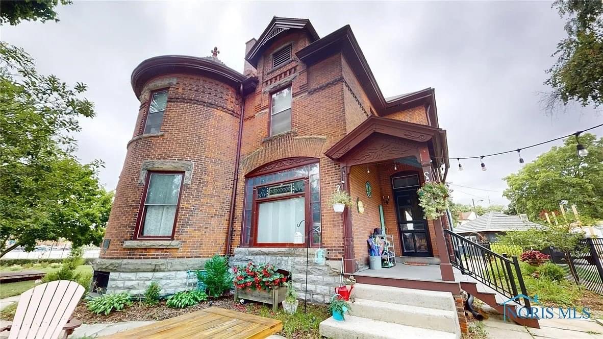 1896 Victorian For Sale In Tiffin Ohio