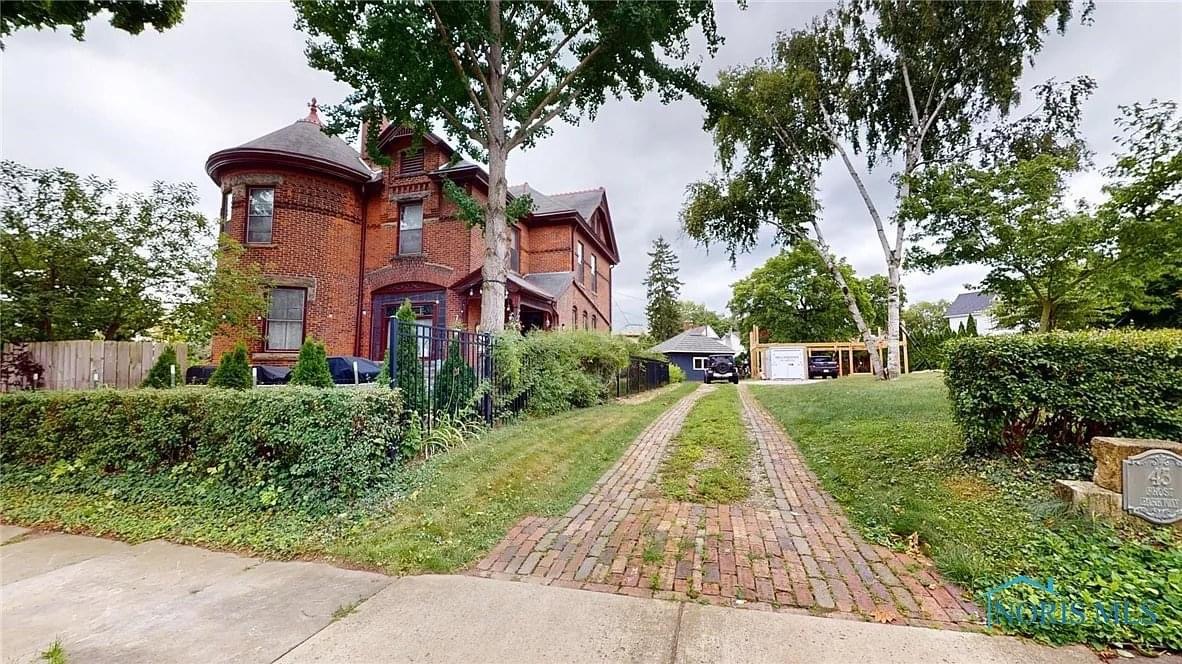 1896 Victorian For Sale In Tiffin Ohio