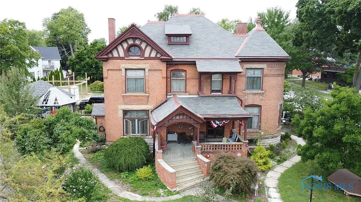 1896 Victorian For Sale In Tiffin Ohio