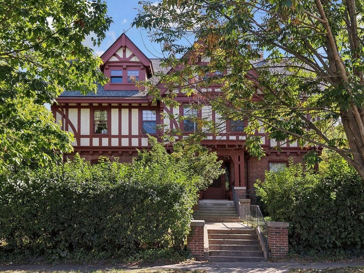 1907 Tudor Revival For Sale In Red Wing Minnesota