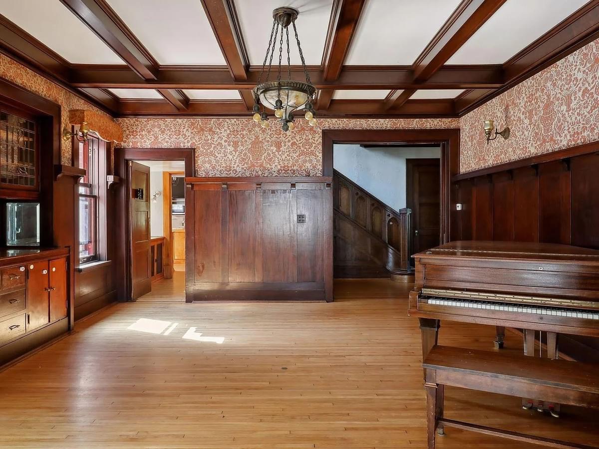 1907 Tudor Revival For Sale In Red Wing Minnesota