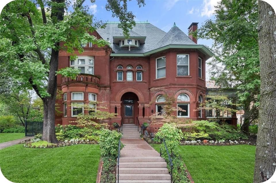 1895 Victorian For Sale In Saint Louis Missouri