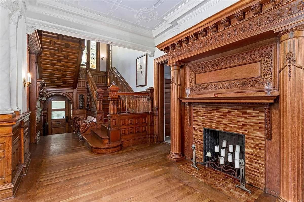 1895 Victorian For Sale In Saint Louis Missouri