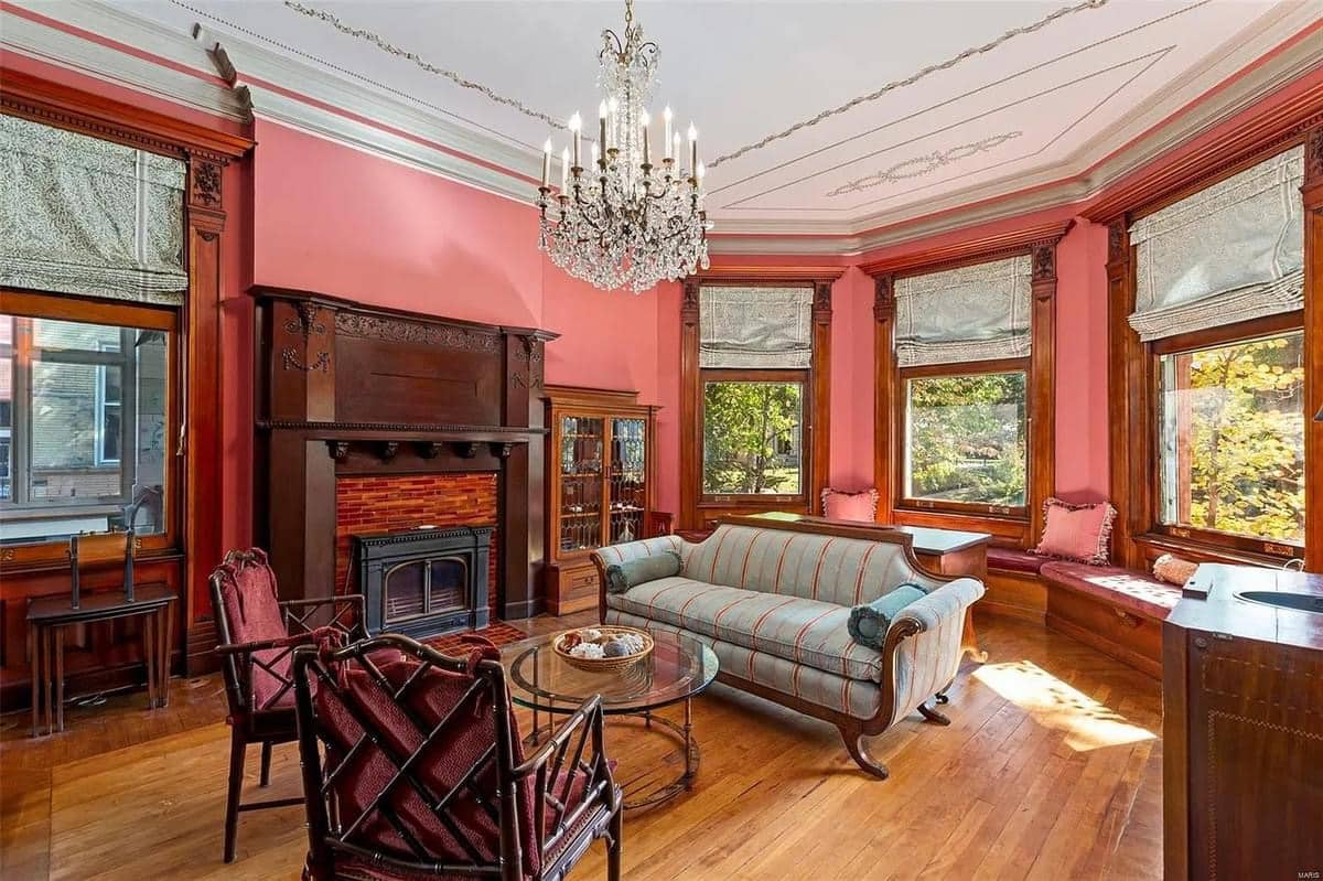 1895 Victorian For Sale In Saint Louis Missouri