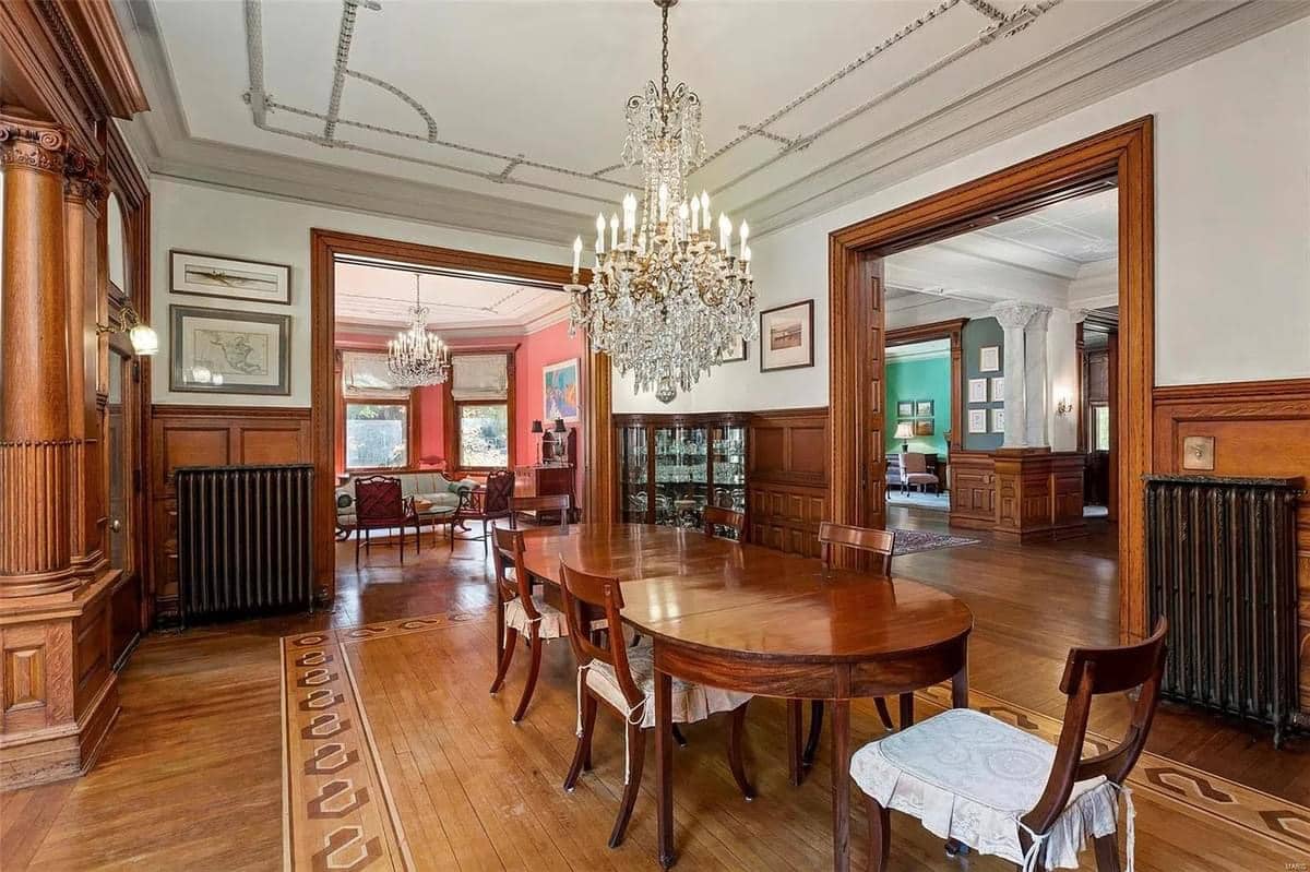 1895 Victorian For Sale In Saint Louis Missouri