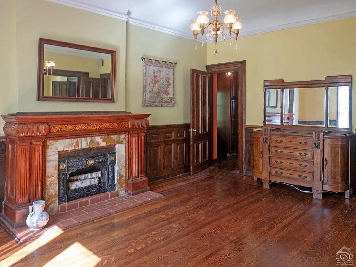 1873 Italianate For Sale In Hudson New York