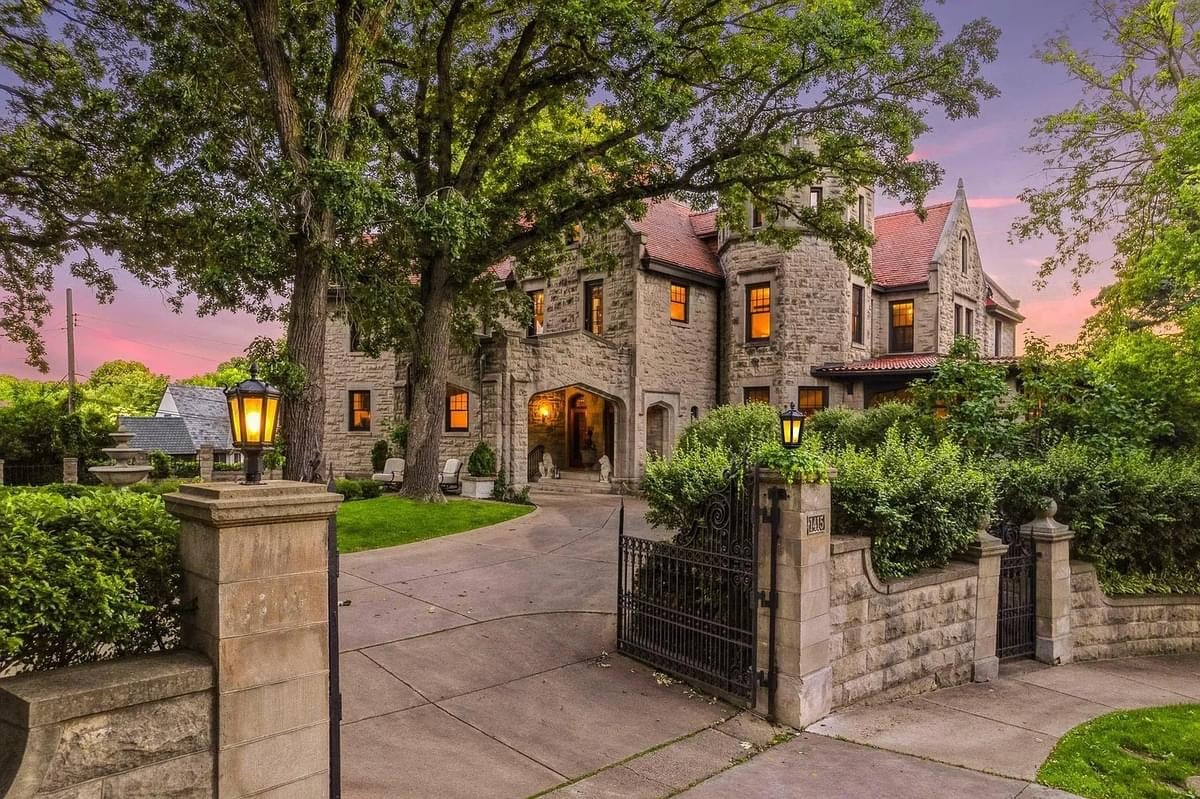 1906 Mansion For Sale In Minneapolis Minnesota